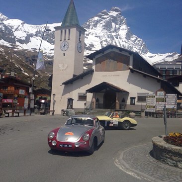 aan de voet van de Matterhorn Cervino